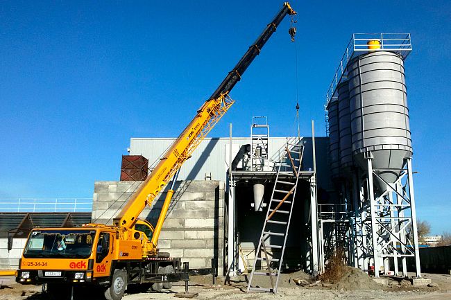 Бетонный завод SmartBeton 30 S под вибропресс QUNFENG QS 1000-1200/HESS GROUP Multimat RH 500